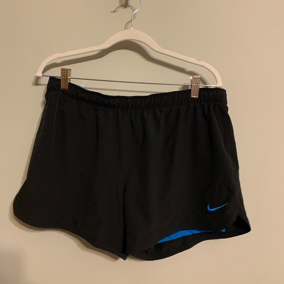 NIKE ATHLETIC SPANDEX SHORTS - Picture 1 of 4